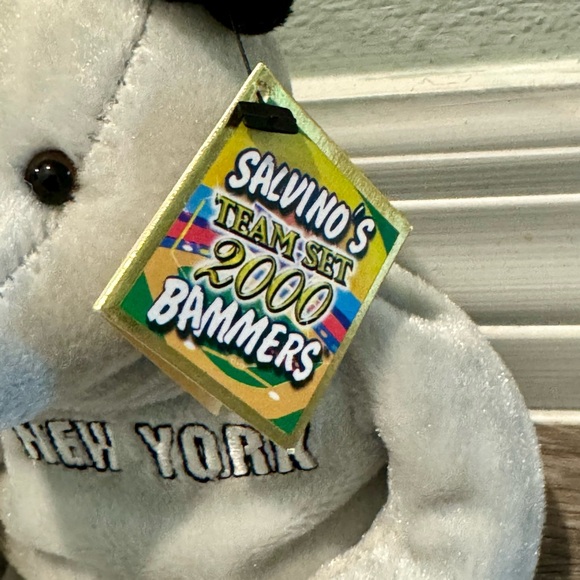 Salvino’s New York Yankees Derek Jeter #2 Bear NWT’s. He’s gray, black & white - Picture 6 of 7